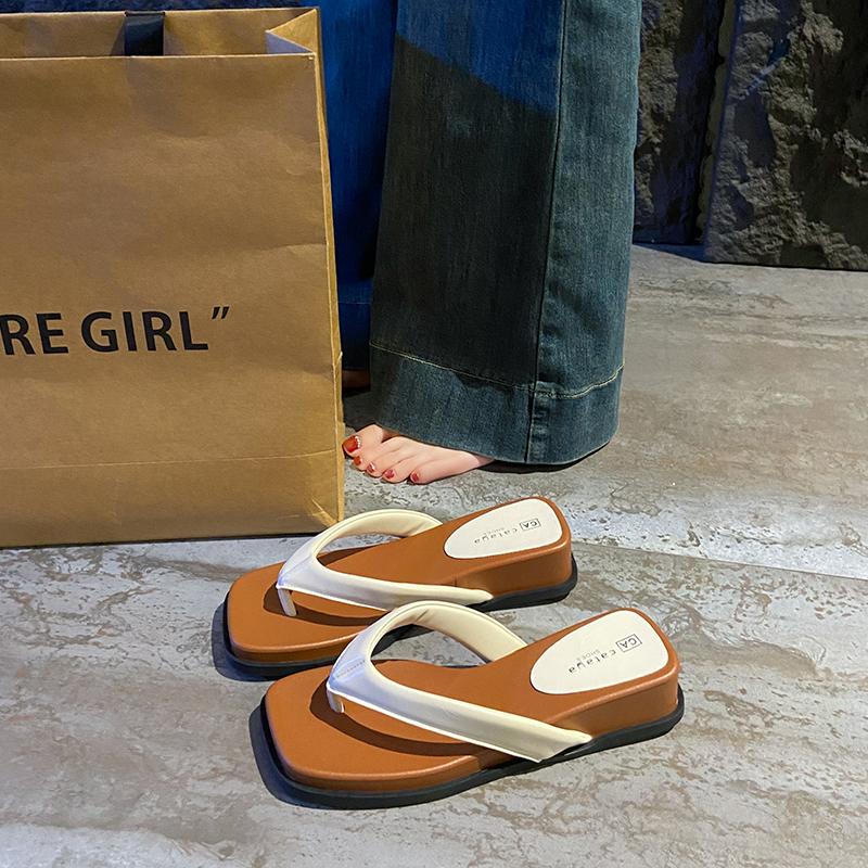 

CRLAYDK Womens Casual Flip Flops Wedge Leather Walking Non Slip Summer Beach Slippers Indoor Outdoor Travel Slides for Ladies 35