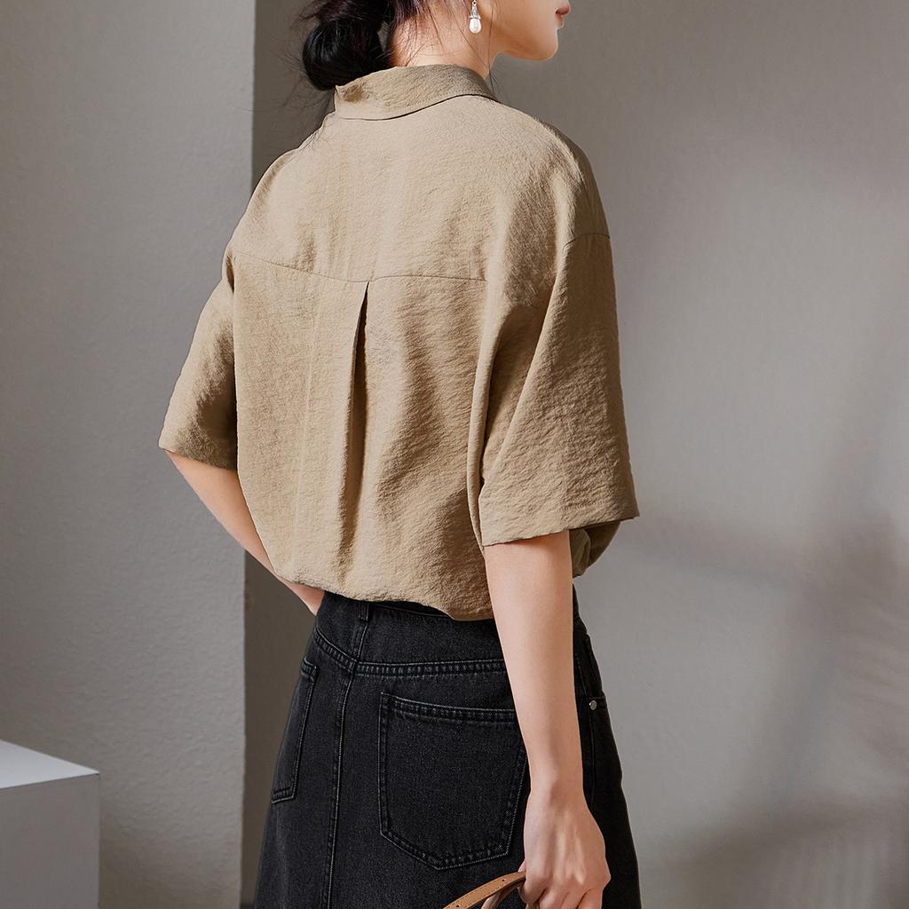 Wrinkled Mulberry Silk Short Sleeved Shirt for Women In Summer 2026, Fashionable, Loose, Versatile, Casual, Solid Color Shirt