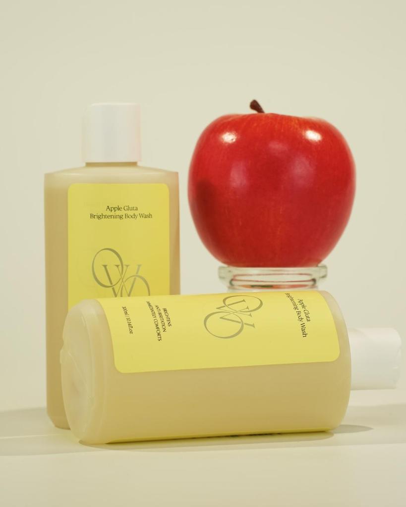 [OHWONDER.] Apple Gluta Brightening Wash 300ml