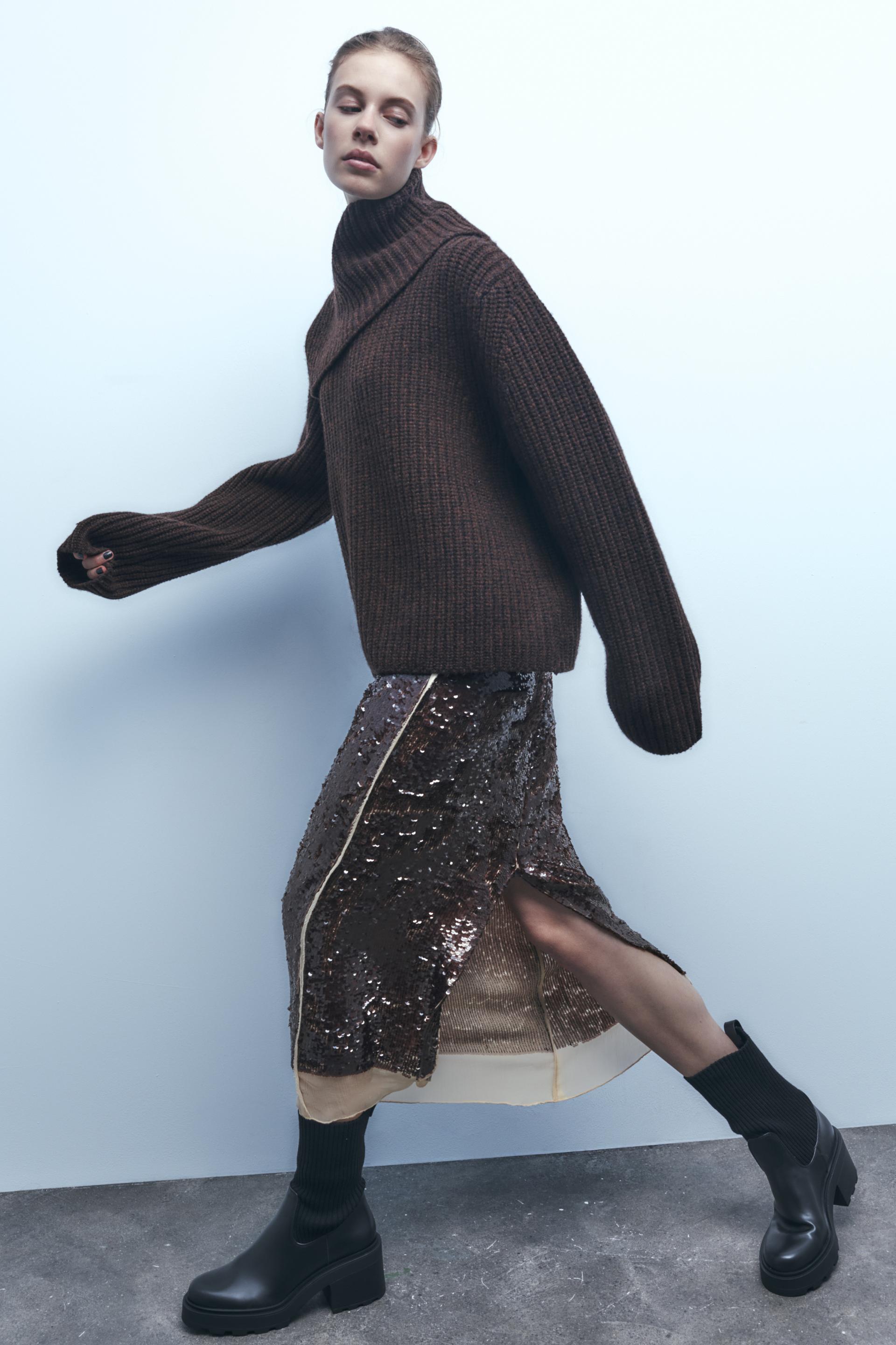 

БОТИНКИ С НОСКОМ В РЕБРИКУ НА СПОРТИВНОЙ ПОДОШВЕ