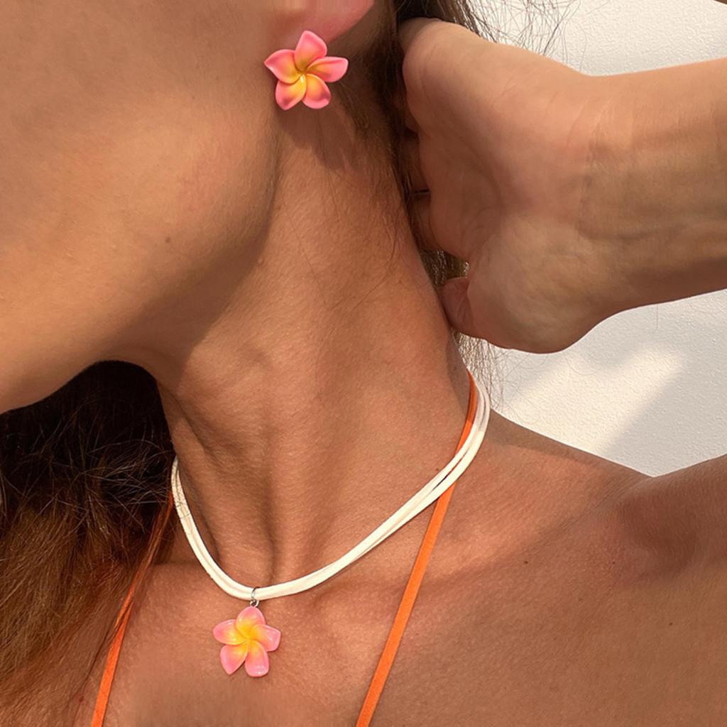 Fashion Simple Resin Frangipani Flower Earrings for Women Gradient Color Plumeria Choker Chain Beach Jewelry Gift