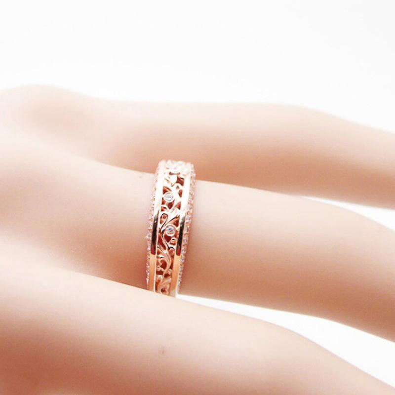 Huitan Anéis Femininos com Design de Flor Exquisito Cor Ouro Rosa Faixa Vazada Fantasia Zircônia Cúbica Espumante Anel de Dedo Feminino Joias da Moda