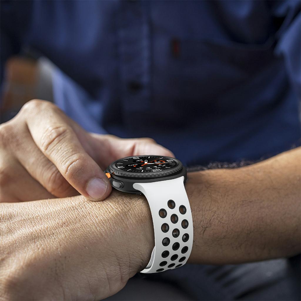 Multi-Hole Dual Color Silicone Strap for Samsung Galaxy Watch8 Classic 46mm/Watch8 40mm/44mm Breathable Watch Band