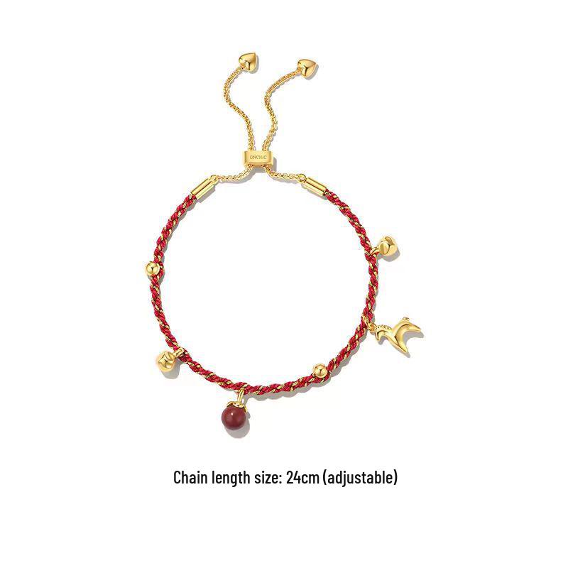 Символичный красный браслет-браслет с лошадкой на Новый год: Элегантный и универсальный женский аксессуар