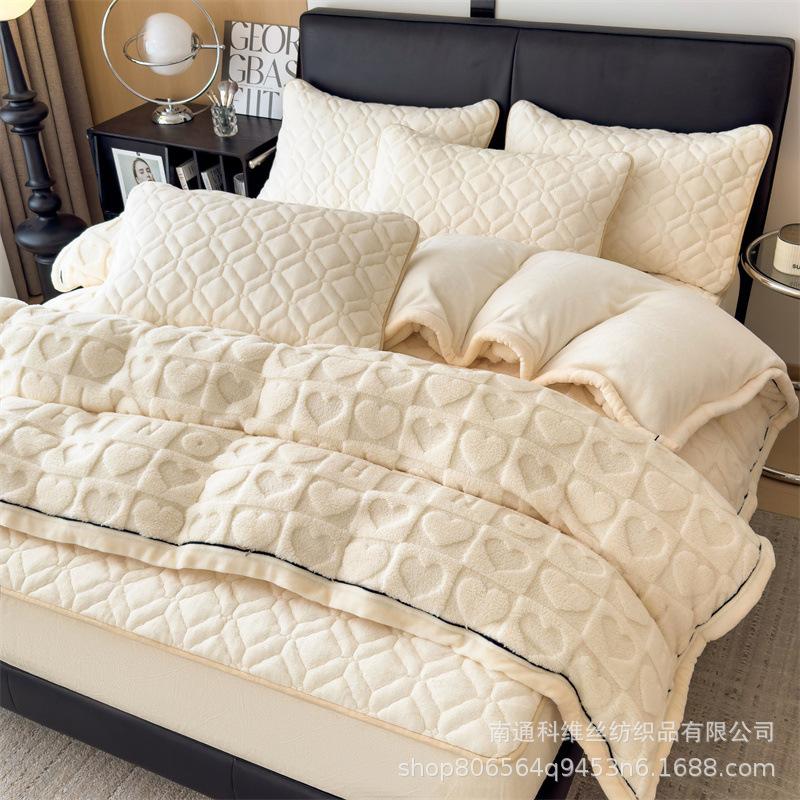 Winter 3D Carved Tafu Velvet4-Pcs Set, Mattress Padded Non-Slip Bedspread Thickened Solid Color Milk Velvet 3-Pcs Set