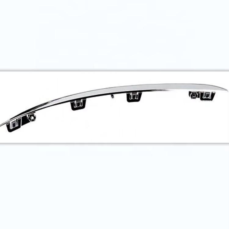 Chromová plastová ozdobná lišta pro nárazník Mercedes W204 (2046903162, 2046903262)