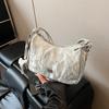 Fashion trend versatile women's bag light luxury casual shoulder armpit bag new niche casual commuter messenger bag