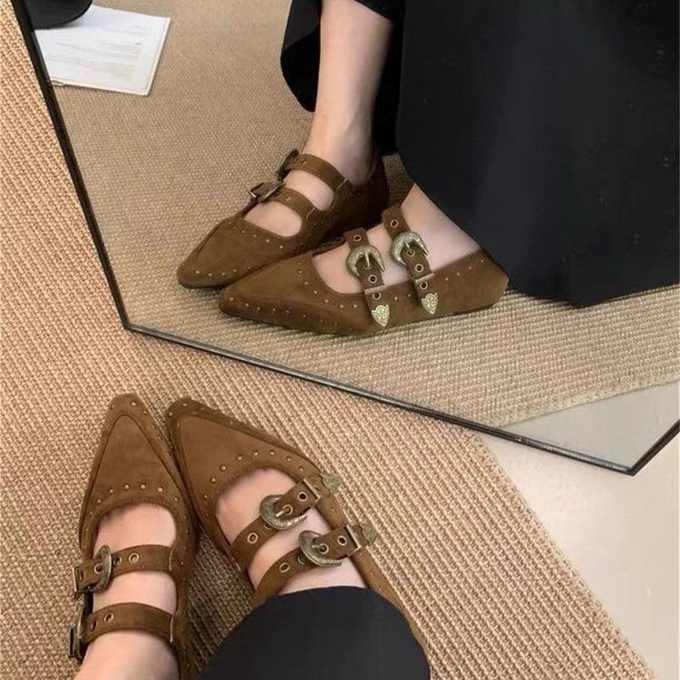 Retro pointed head shallow mouth inner height increase single shoes women's 2025 new design French late evening wind Mary Jane shoes