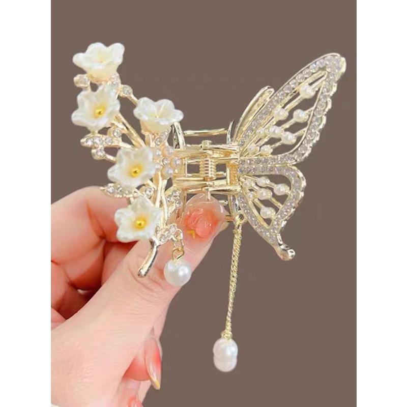 1Pcs Fashion Exquisite Camellia Hollowed Out Rhinestone Butterfly Pearl Tassel Hair Claws For Women Girls Party Hair Accessories