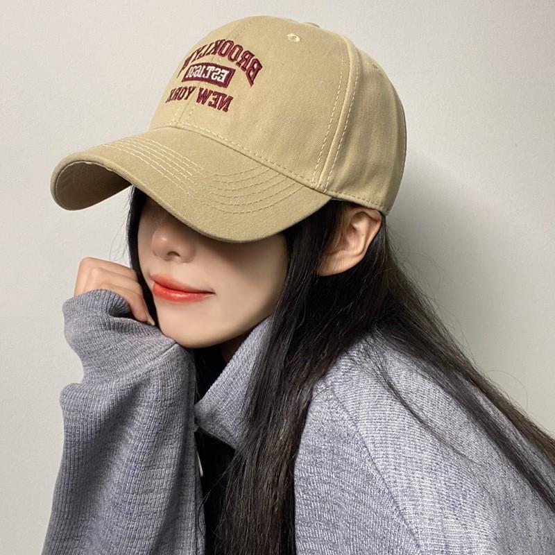Personalized Baseball Cap Unisex Wide Brim Sun Hat With Adjustable Fit For Summer Activities