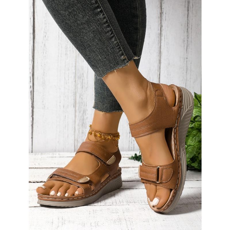 Plus Size Casual Sandals for Women 2025 Summer New Arrivals Fashionable Outdoor Thick-Soled Sandals for Women