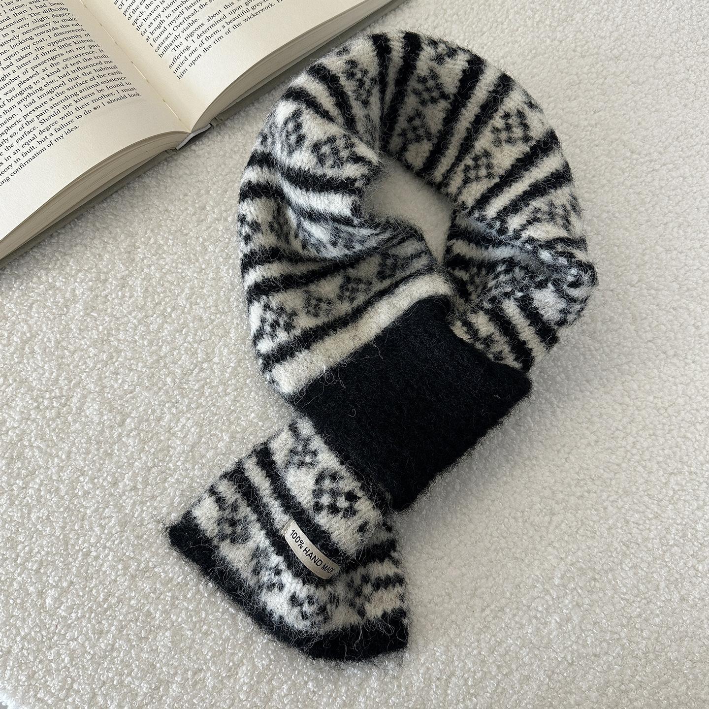 

Vintage Small Scarf Skin Friendly Knitted Scarf Versatile and Thick Scarf 85*13cm чёрный