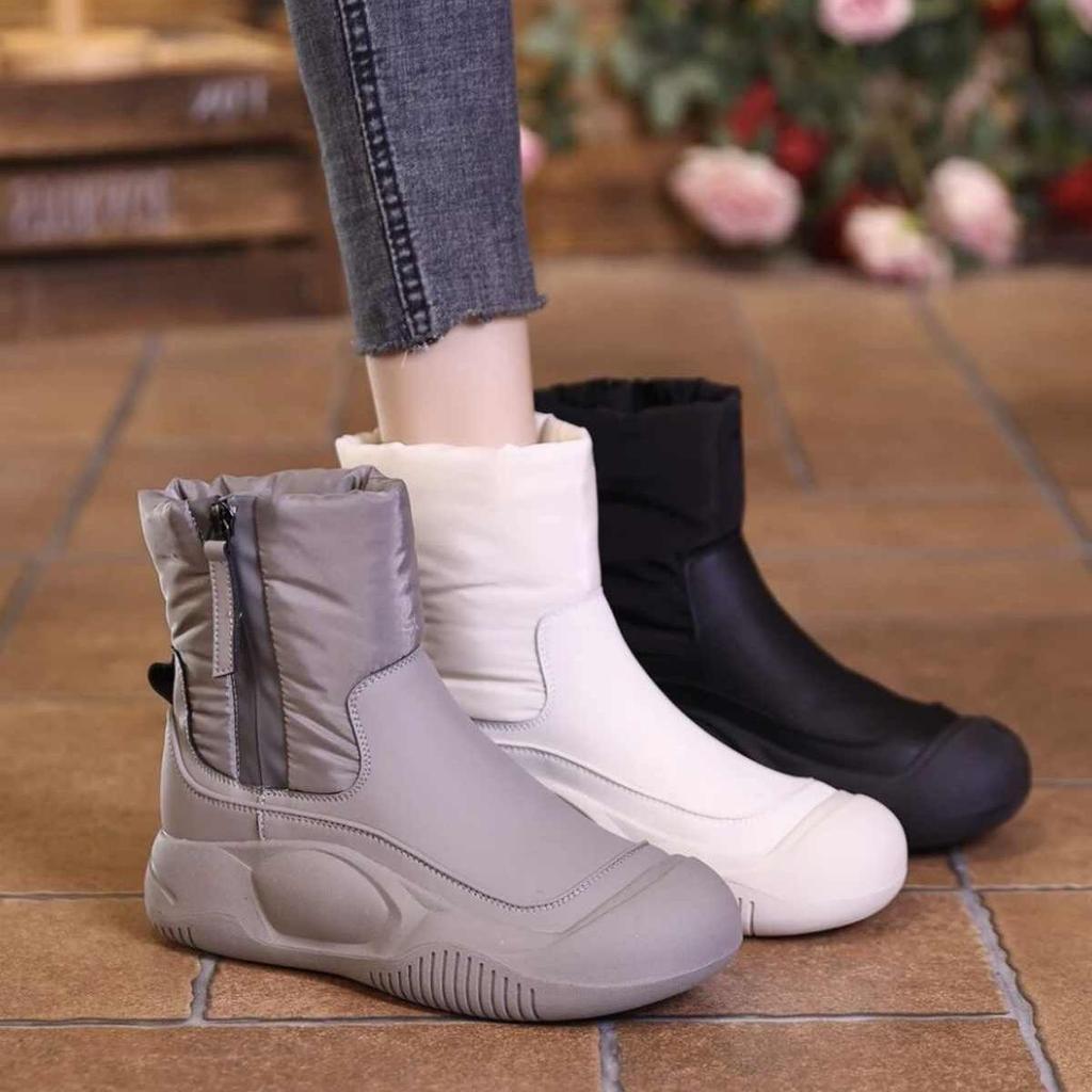 Women's Winter Fur Lined Snow Boots Outdoor Non Slip Faux Leather Ankle Boots With Zipper Thick Sole Warm Plush Lined Bootie High-Top Shoes for Female