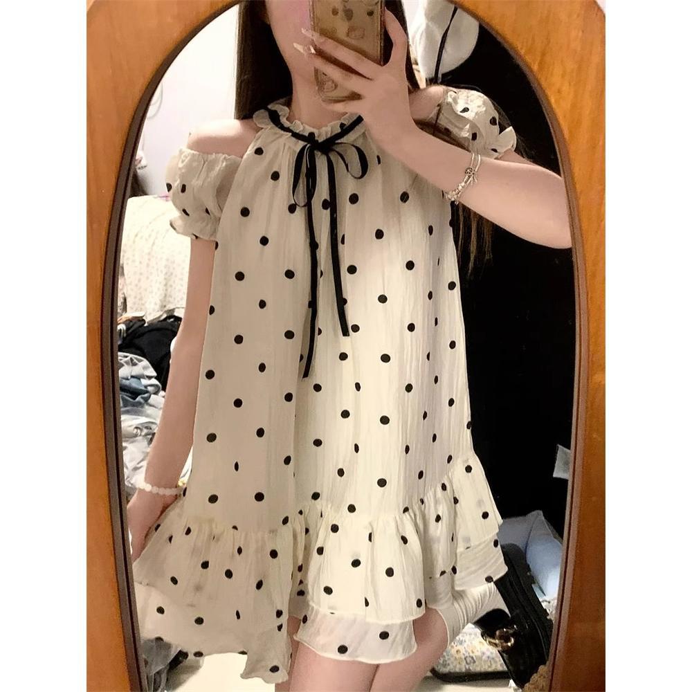 Short-sleeved polka dot off-the-shoulder halterneck dress for women, small people in summer, waist and slim temperament, fluffy doll skirt