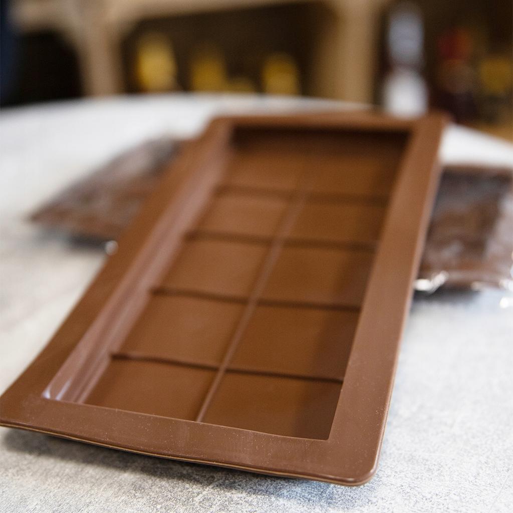 2x DUBAI CHOCOLATE MOLD Silicone Chocolate Mold 13.5 x 25cm
