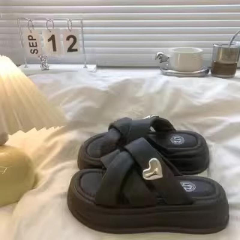 

Muffin platform slippers women s outer wear summer new heightening non-slip with skirt beach sandals 40