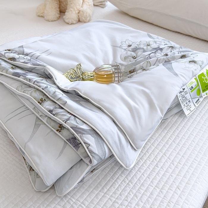 

2025 new summer solid color printing cool silk summer quilt summer cool quilt air conditioner quilt household machine washable 150x200cm 1pcs