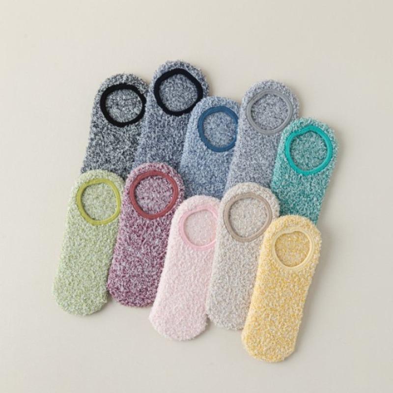 Autumn and Winter Coral Fleece Socks, Women's Shallow Mouth Thickened Warm Floor Socks, Half Fleece Boat Socks, Gel Solid Color Short Socks