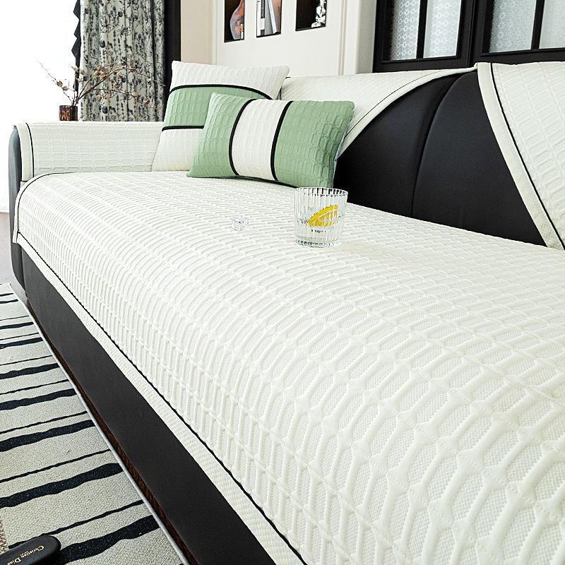 

Летняя прохладная подушка для дивана Новая нескользящая подстилка Подушка для сиденья Летний передовой ощущение Ледяной шелк Чехол для дивана Прохладная подушка 70*70cm