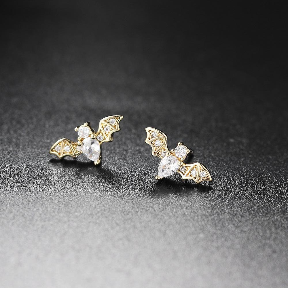 

Cute Bat Stud Earrings for Women Trend Gothic Cartilage Ear Accessories Gold Color Zirconia Gothic Fashion Jewelry 2024 E489