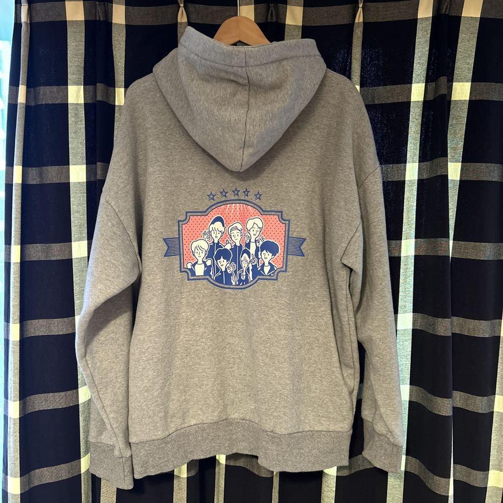 [USED] BTS WORLD Hoodie