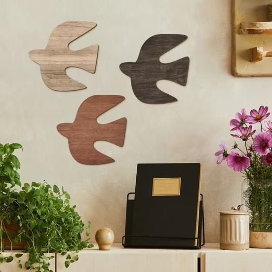 3 Pcs Wood Birds Beach Wall Decor Rustic Vintage Wooden Wall Art Flying Birds Wall Sculpture for Home Bathroom Bedroom Decor