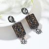 European and American Luxury Diamond-encrusted European Geometric Pendant, Fringed Earrings, Personalized Design, High-end Earrings.