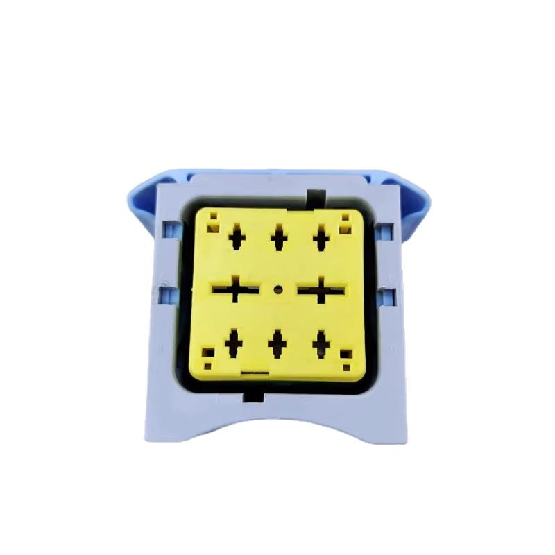 

For PEUGEOT 408 508 4008 5008 CitroenC6 C5 X C-QUATRE Relay Plug Socket 1pcs Empty shell