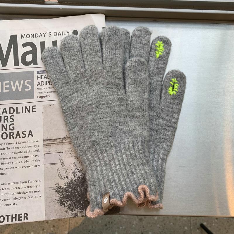 Fashionable Five-finger Glutinous Autumn and Winter Touch Screen Reveals Two Finger Warm Soft Women's Cute Wool Wool