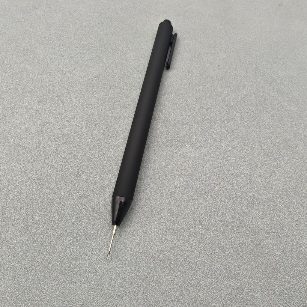 Automatic Stainless Steel Red Worm Baiting Pen for Quick Live Maggot Hooking In Fishing