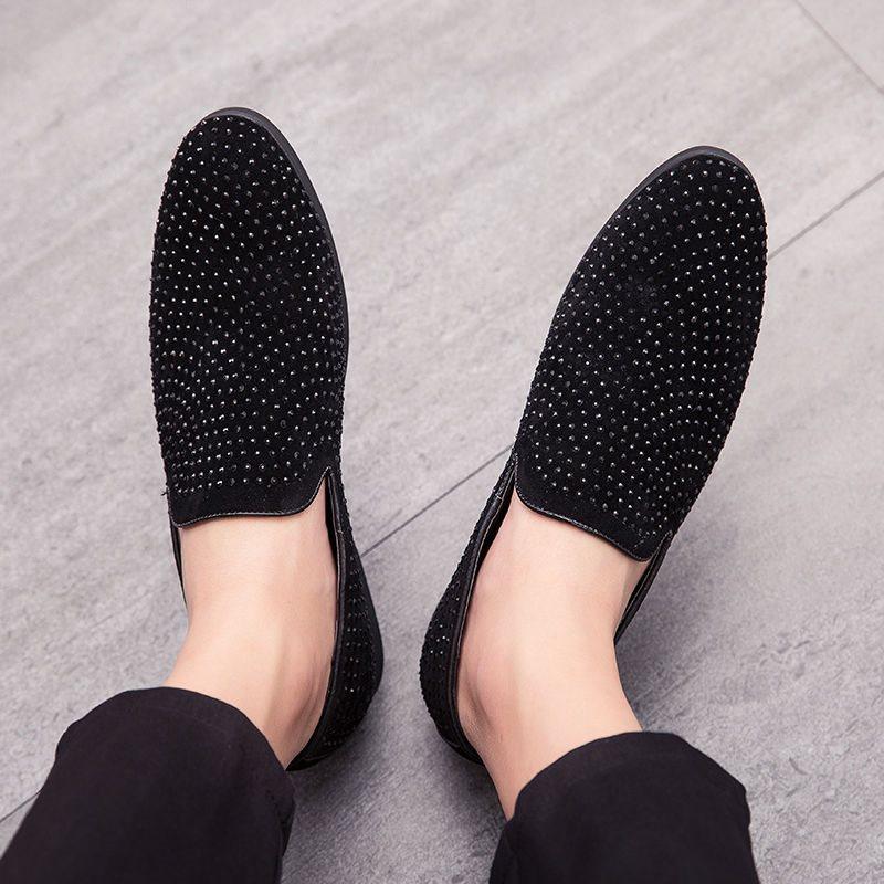 Trendy Shoes for Men  British Breathable Men Casual Shoes, Korean Version Trendy Youth, Bean Shoes  Pointed Leather Shoes