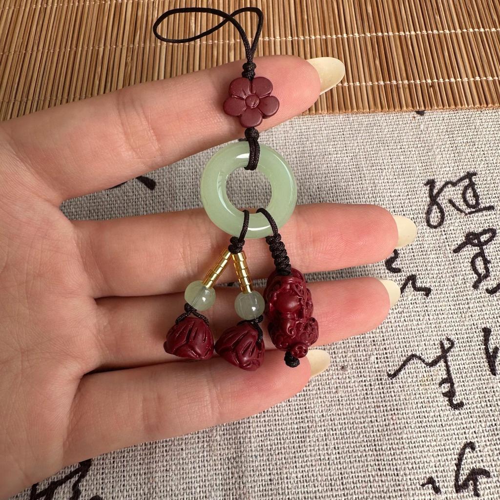 Pixiu Lotus Zinnober Tasche & Handy Anhänger