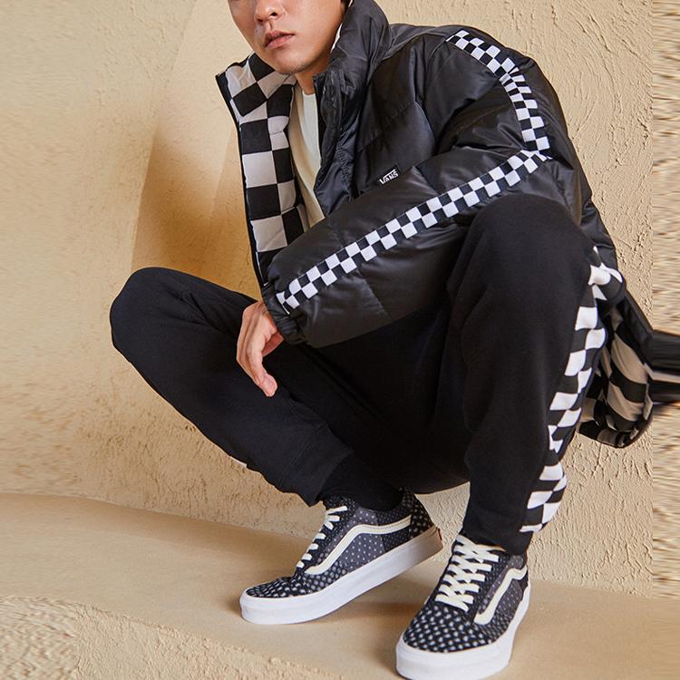 Vans Pánská outdoorová prošívaná lehká oboustranná kostkovaná péřová bunda se stojáčkem černá VN0A5H6TBLK