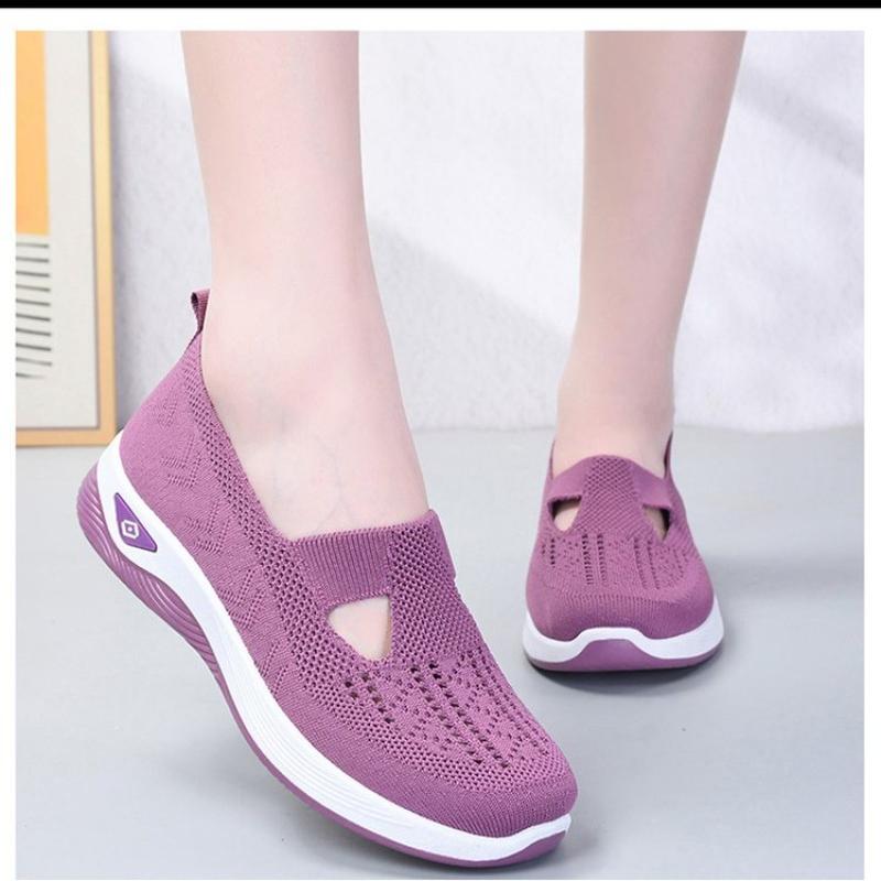 Fashion Women's Spring/Summer New Breathable and Comfortable, Mom's Single Shoes, Soft Sole, Casual Mesh Hollow Women's Shoes