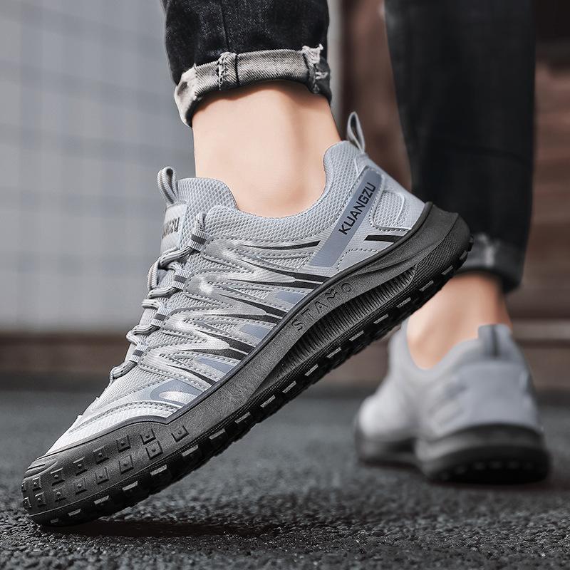Summer New Mesh Breathable Comfortable Sports Travel Shoes Outdoor Hiking Mountaineering Site Work Labor Insurance Shoes Men's Shoes