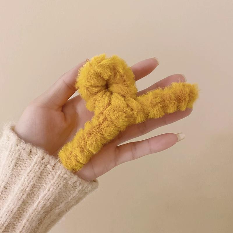 High-End Plush Shark Claw Hair Clip - 2025 Trendy Hair Accessory for Women