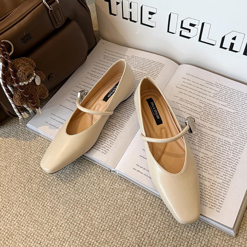 

New temperament single shoes with commuting versatile, fattened and widened large size women s shoes 45 абрикосовий
