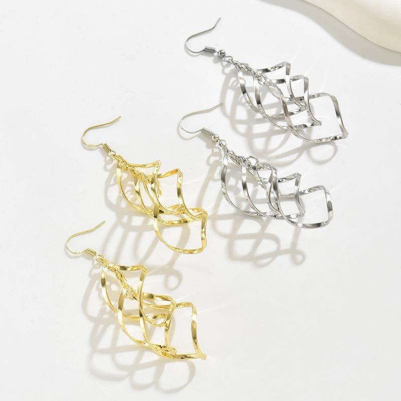 Temperament Personality Geometric Hollow Earrings Twisted Rhombus Triple Wrap Ear Hook Earrings Women