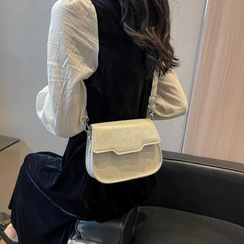 Trend small bag women's 2025 new fashion messenger bag solid color casual shoulder armpit small square bag