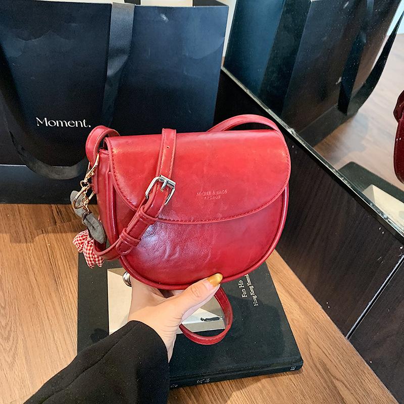Premium Sense Saddle Bag Bag Women's New Trendy Fashion Versatile Shoulder Bag Retro Versatile Messenger Bag