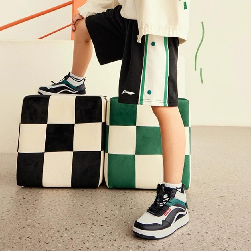 Li-Ning Cloud Non-Slip Shock Absorbing Lightweight Rebound Kids Sneakers Kids Sneakers Black White YKCT174-5