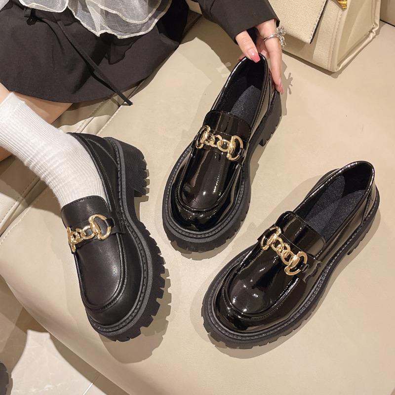 2024 Women Spring New Black Platform Flats Shoes Women Loafers Slip on Boat Shoes Metal Designer Casual Leather Oxfords