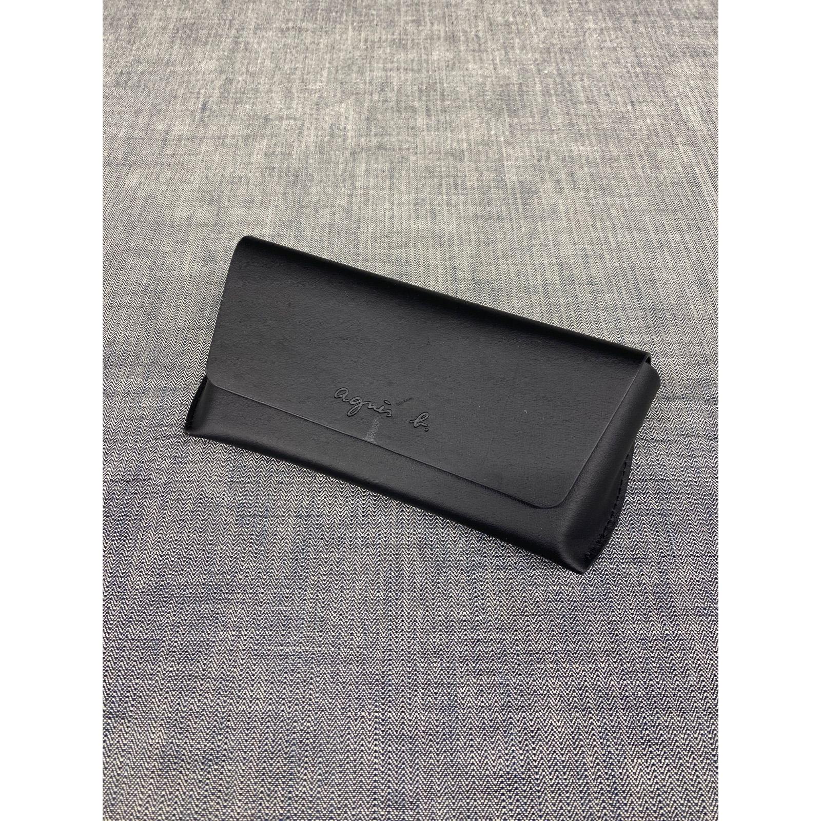 Used agns b. sunglasses