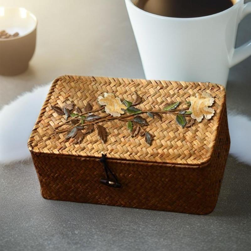 

Shelf Baskets with Lid Handwoven Storage Box Basket Desktop Makeup Organizer Multipurpose Container, Storage Basket with Lid