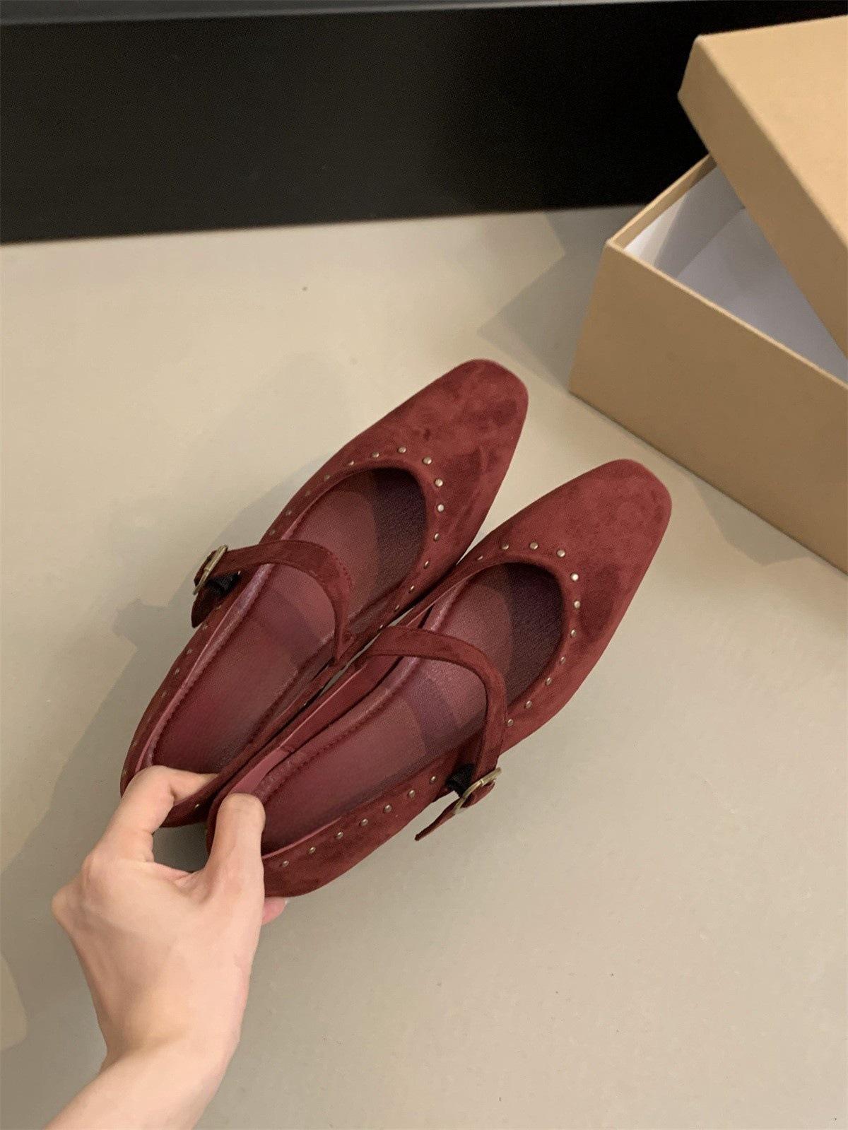 

French evening breeze retro suede light mouth single shoes female spring and autumn new Korean version gentle temperament fairy thick heel Mary Jane 40