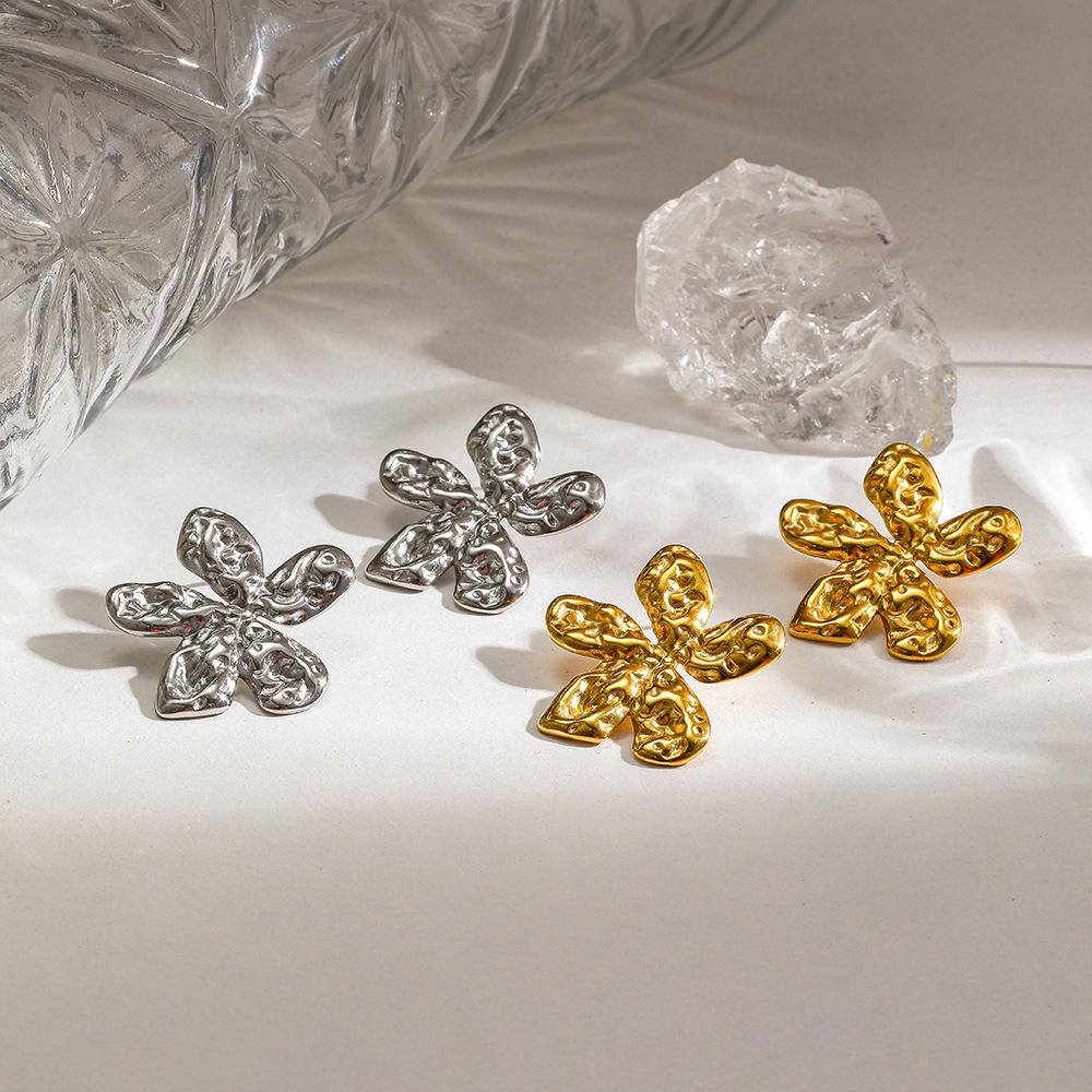 Exquisite Gold Geometric Flower Stud Earrings with Durable Vacuum Plating