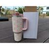 1000ML Duża Pojemność Butelka Na Wodę Różne Style Różowy Biały Kubek Próżniowy Stal Nierdzewna Sok Mleko Herbata Samochodowe Kubki Prezenty
