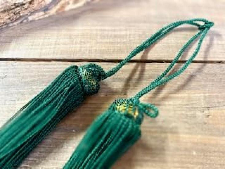 Hyakukaen Kutani Tassel Olive [Wind Chime]