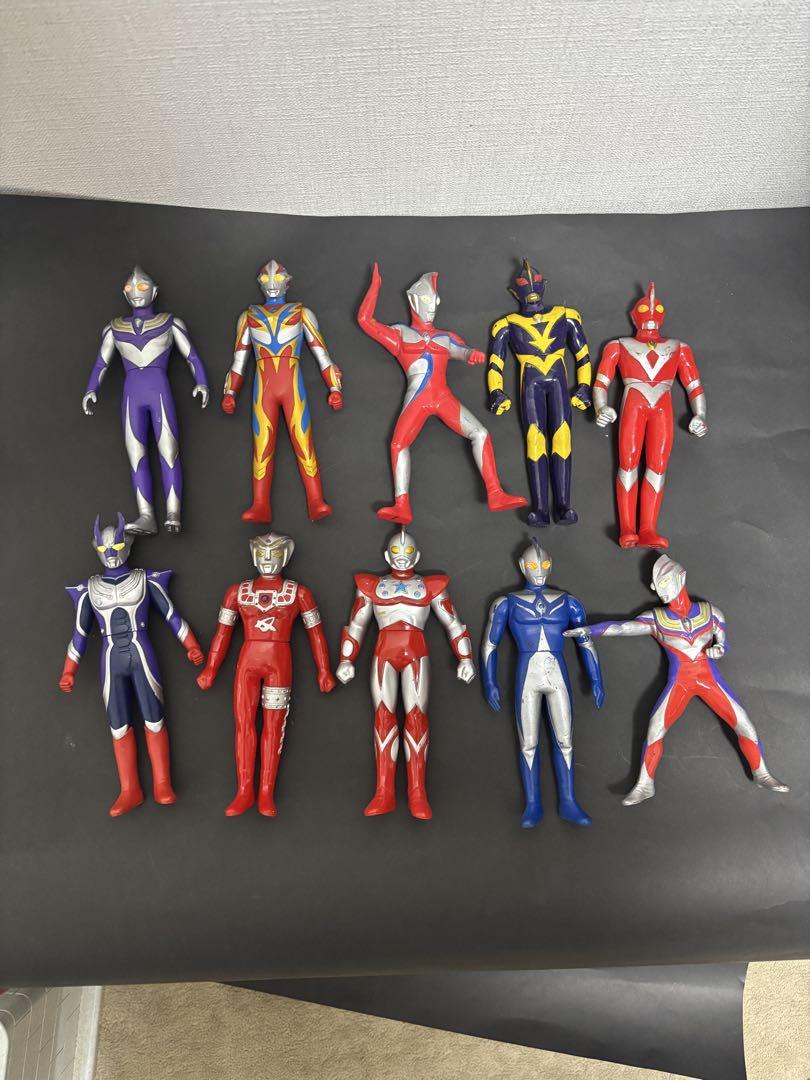 

[USED] Ultraman figure set of 10