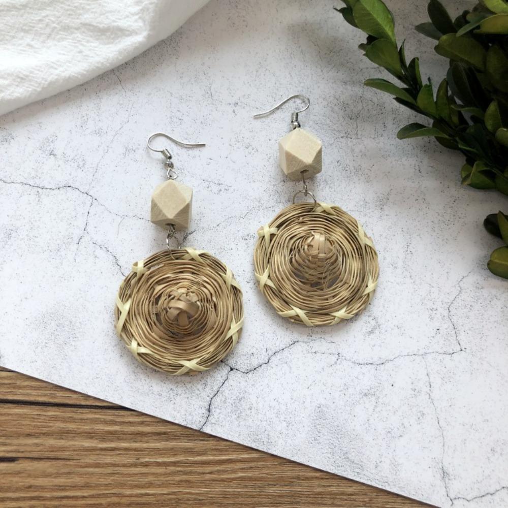 Vintage Mori Grass and Rattan Woven Handmade Earrings Bohemian Vacation Style Stud Earrings Female Ethnic Style Summer Ear Jewelry